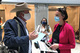 Jana Liebe (rechts im Bild) im Gespräch mit Brad Buchanan (links), Geschäftsführer des National Western Center Authority