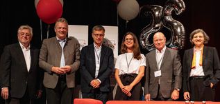 BioM feiert 25-jähriges Jubiläum: Prof. Dr. Horst Domdey, Staatssekretär Roland Weigert, Prof. Stefan Engelhardt, Julia Moosbauer, Bürgermeister Hermann Nafziger, Dr. Viola Bronsema